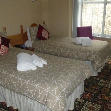 Whitehall Guest House 콜윈베이 객실 사진
