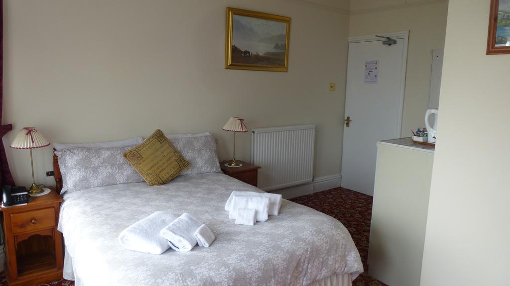 Whitehall Guest House 콜윈베이 외부 사진
