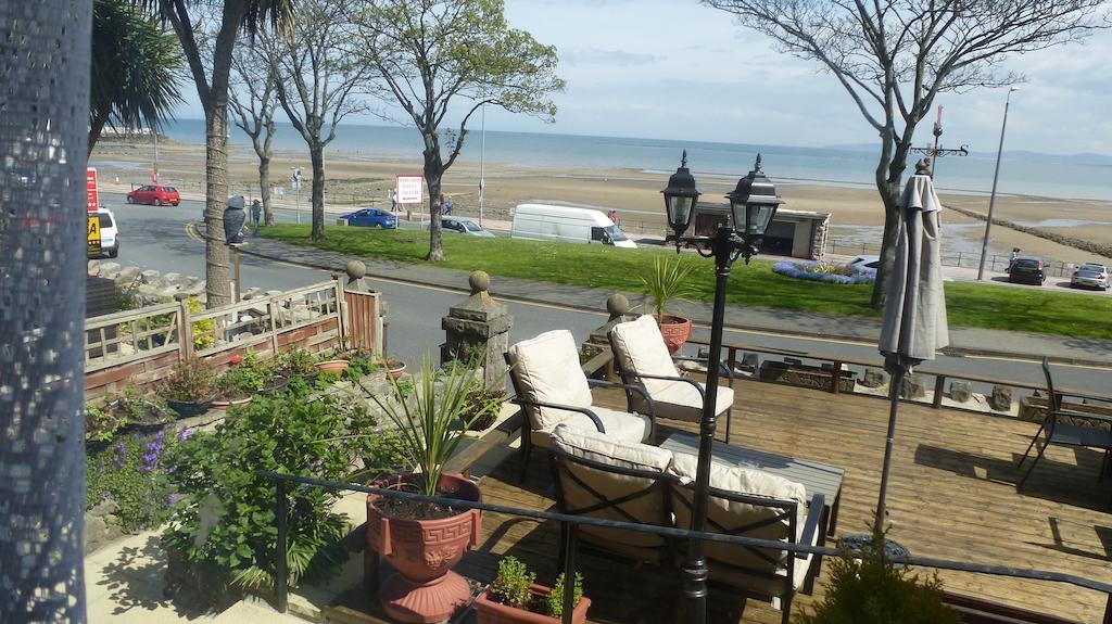 Whitehall Guest House 콜윈베이 외부 사진